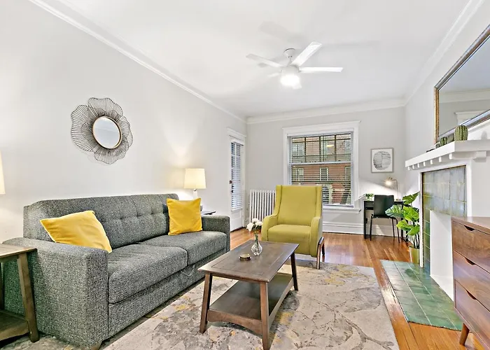 Indulging 2br In Festive Boystown - Buckingham 1 Appartement